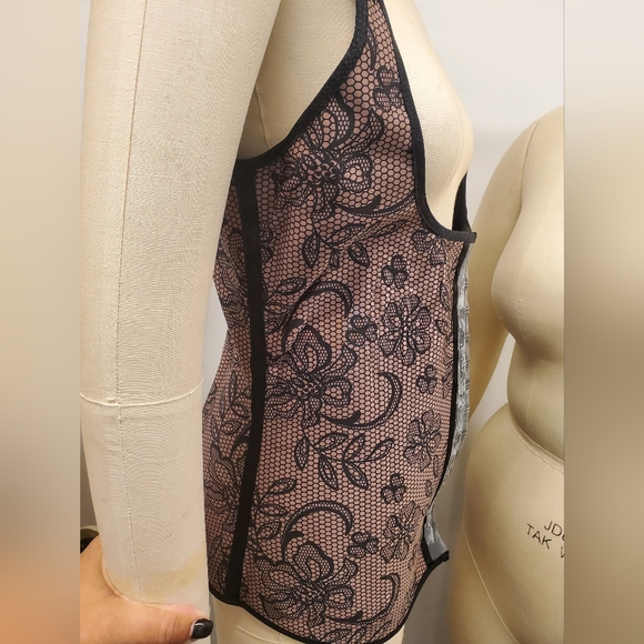 Waist Trainer Vest Costume Corset - Sz 18 - Waistline 40 to 41.5 in - Picture 2 of 4